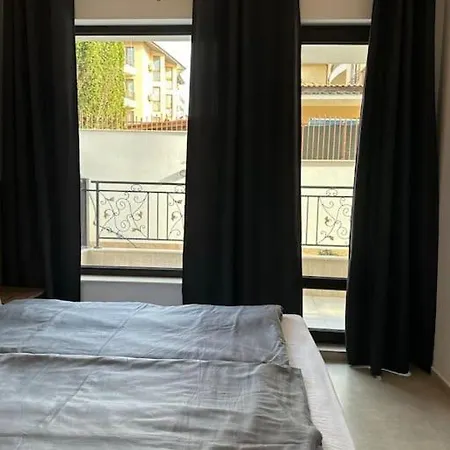 Apartment Luxurioeses Sveti Vlas